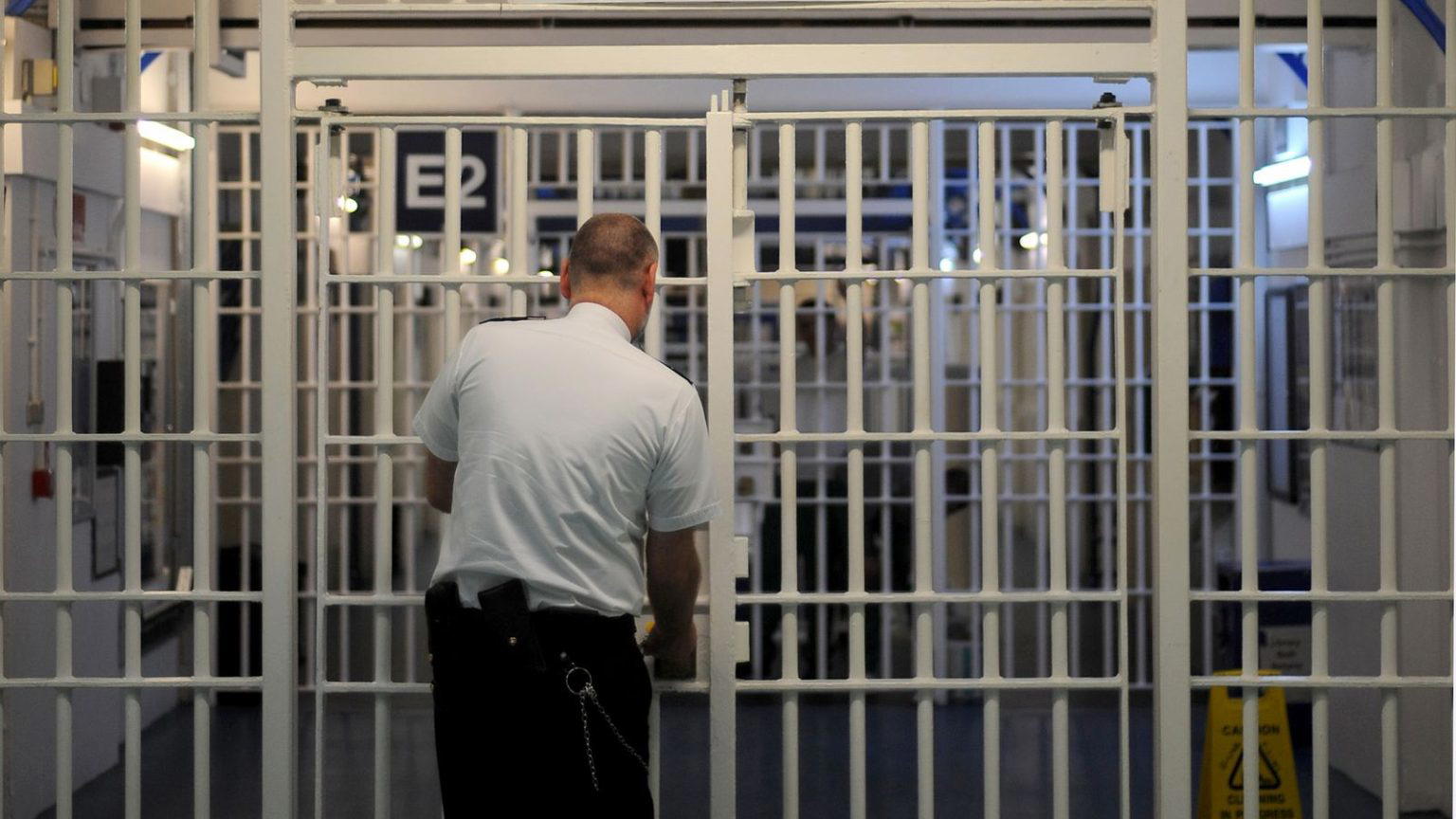 Inmate kills wife during prison visit